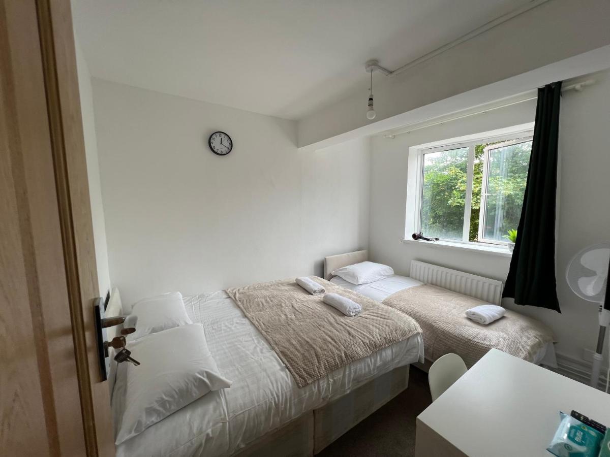 Lovely Budget Rooms In Camden - Kings Cross London Exterior photo