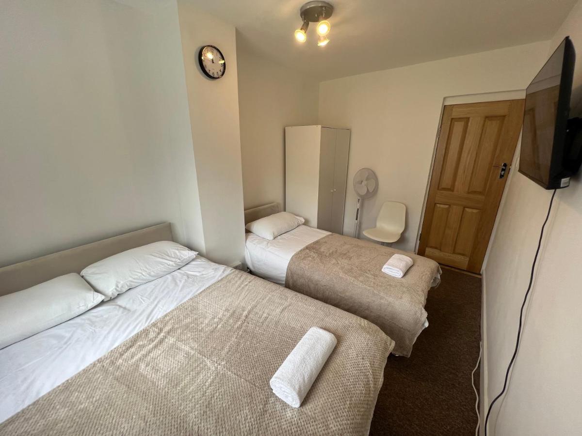 Lovely Budget Rooms In Camden - Kings Cross London Exterior photo